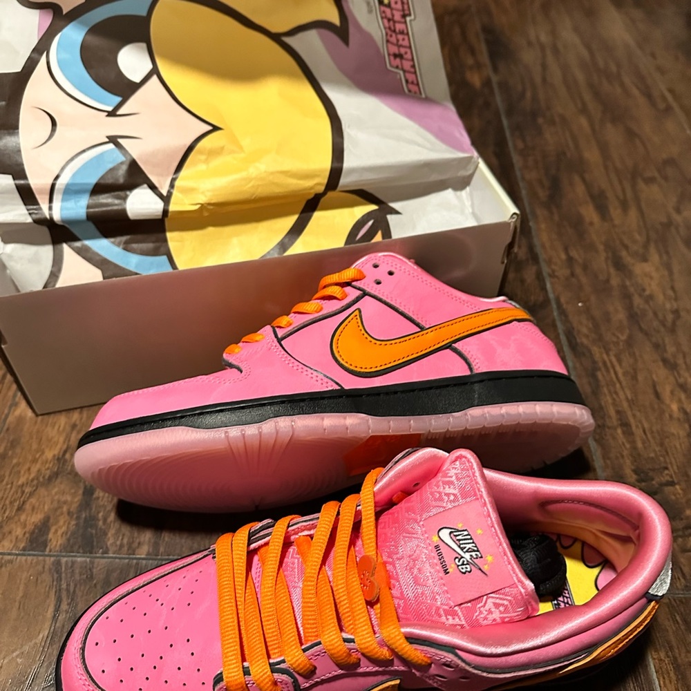 Power puff girls dunks size 9
